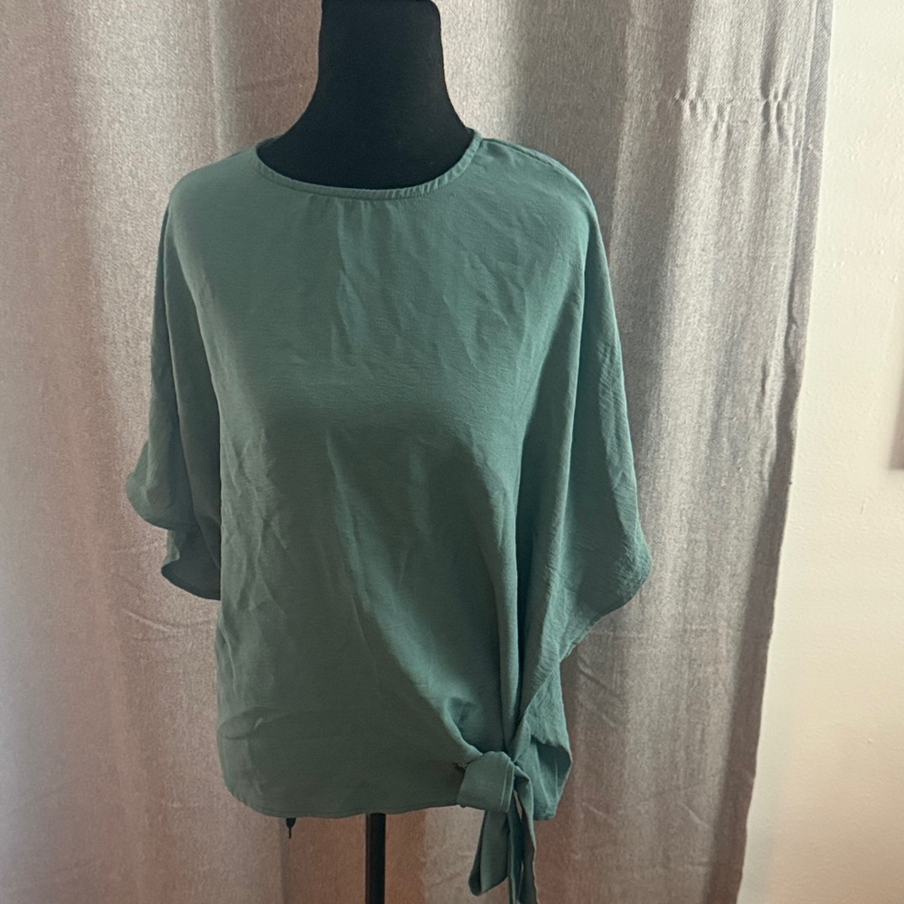 Elegant Green Women's Top